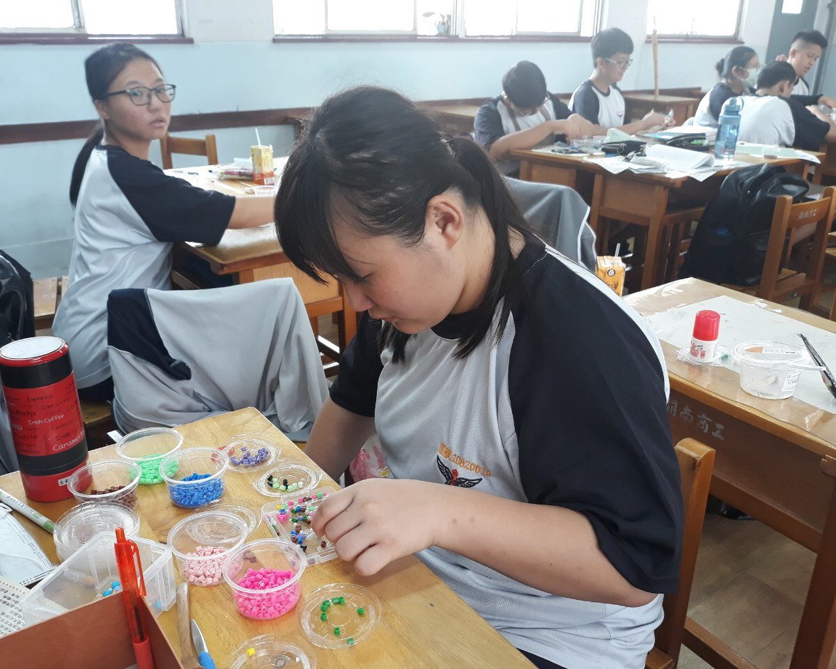 LINE_ALBUM_學生作品_211108_28